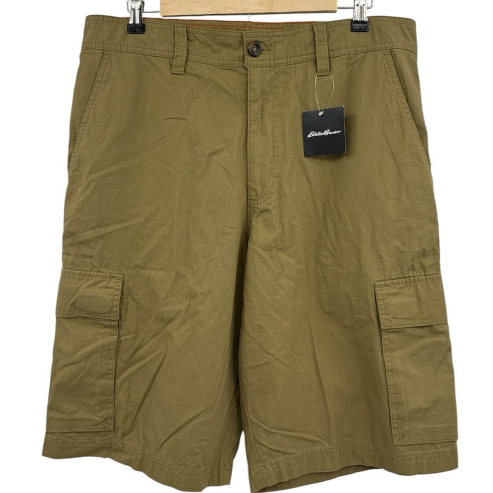 Eddie Bauer men's cargo shorts-size 33 NWT